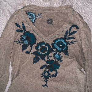 Embroidered double d ranch blue floral top